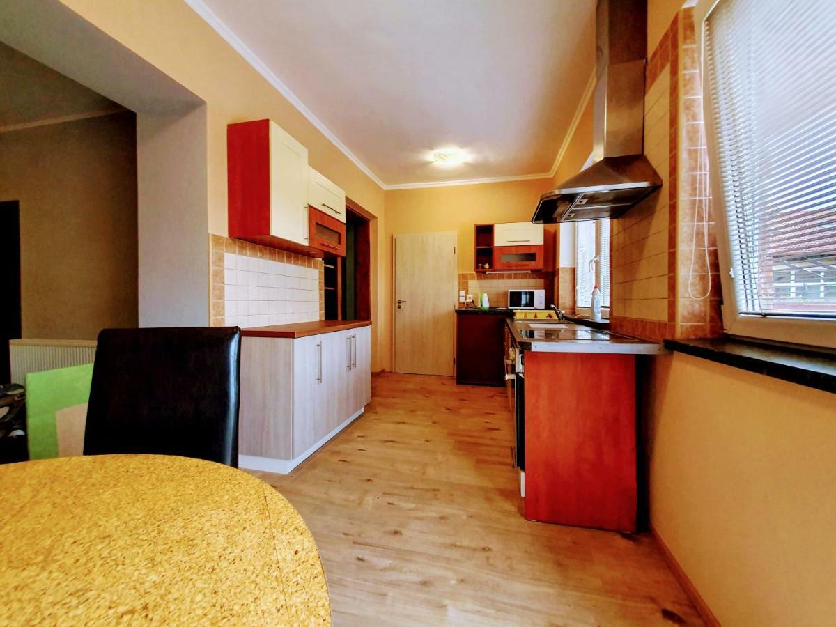 Apartamento Cechovka Břeclav Exterior foto